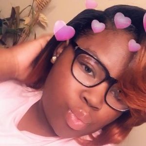 Meet your Posher, Jamesha